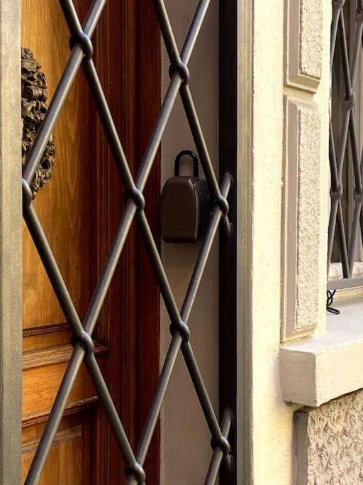 Ground Floor Luxe Historic Studio City Centre Bolonha Exterior foto