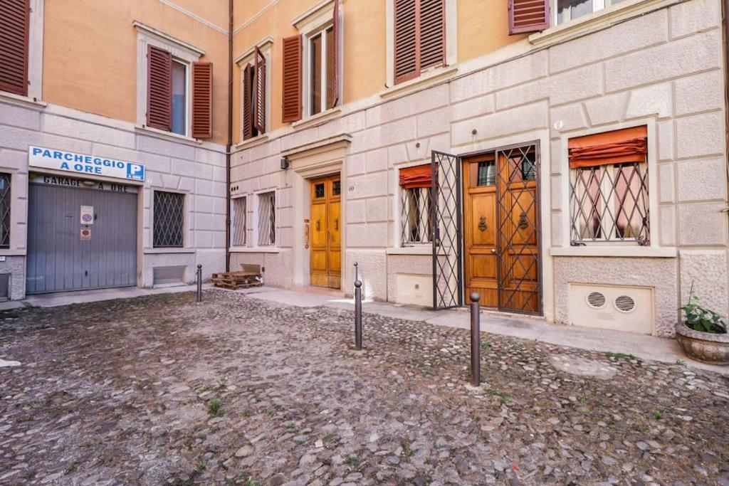 Ground Floor Luxe Historic Studio City Centre Bolonha Exterior foto